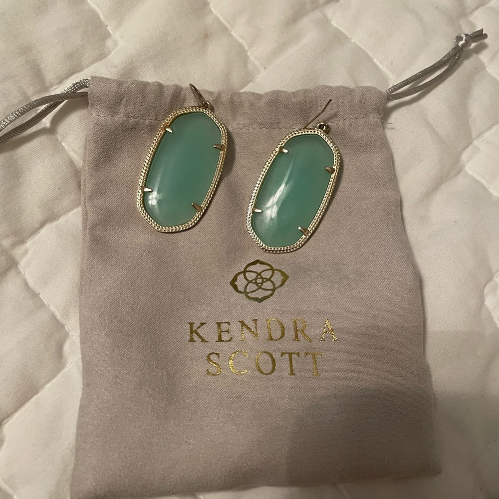Kendra Scott Danielle Earring- Iridescent Green